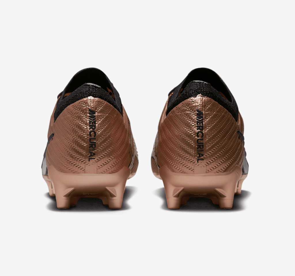 Бутсы профессиональные Nike Mercurial Vapor 15 Elite AG-PRO