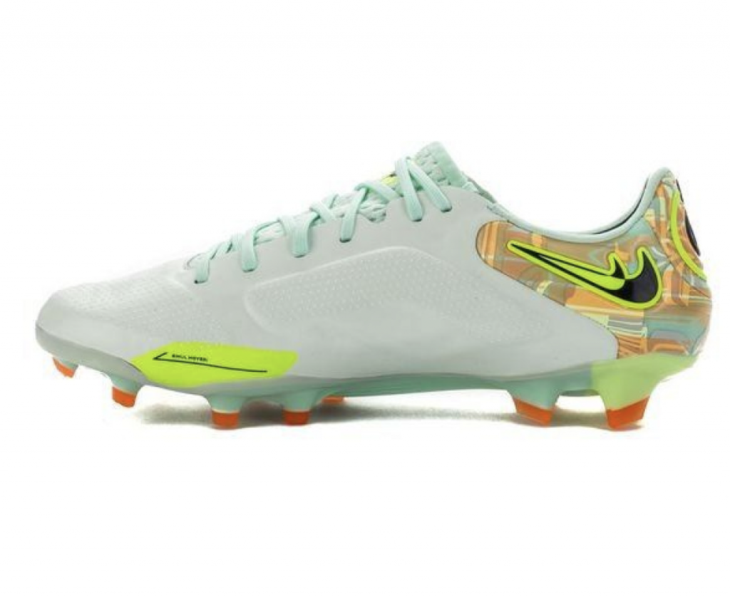 Бутсы профессиональные Nike Tiempo Legend 9 Elite FG