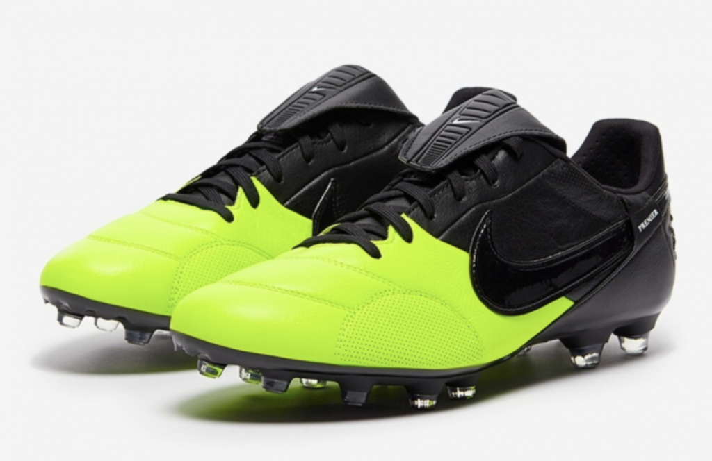 Бутсы профессиональные Nike Premier III FG