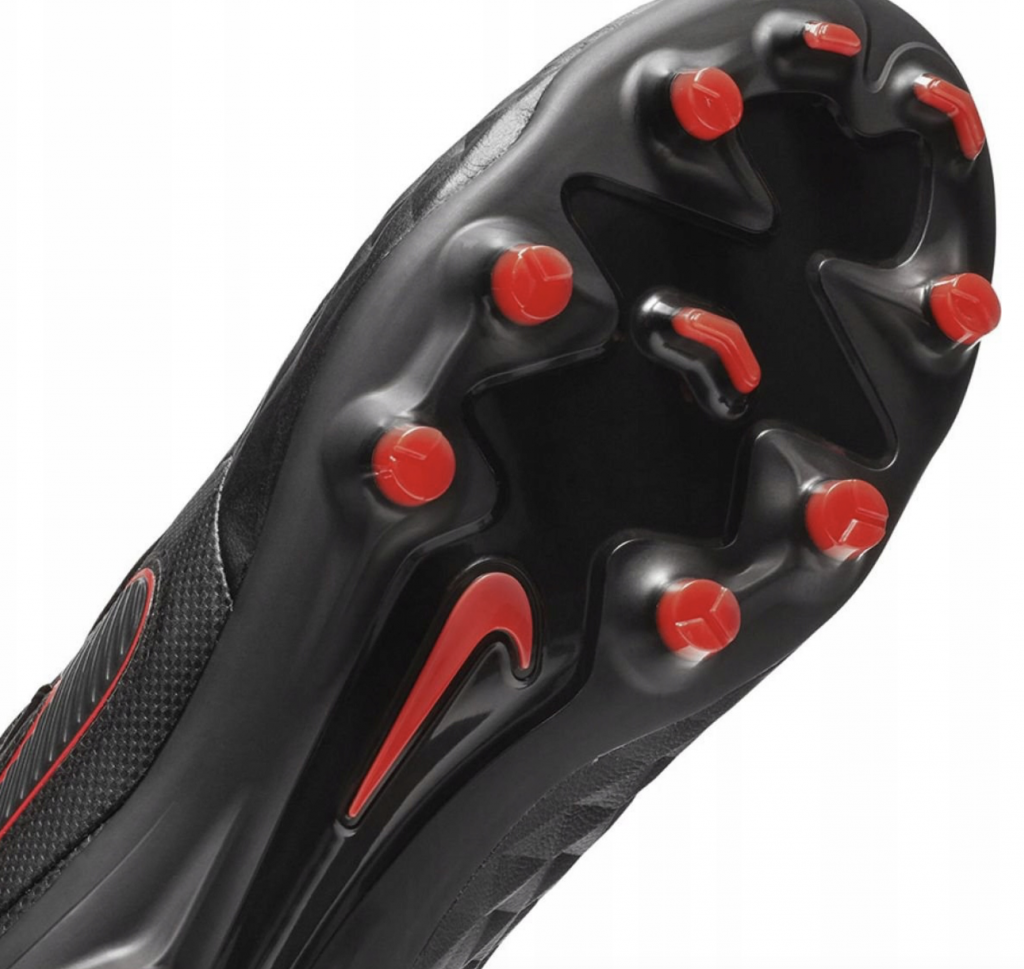 Бутсы полупрофессиональные Nike Tiempo Legend 8 Pro FG