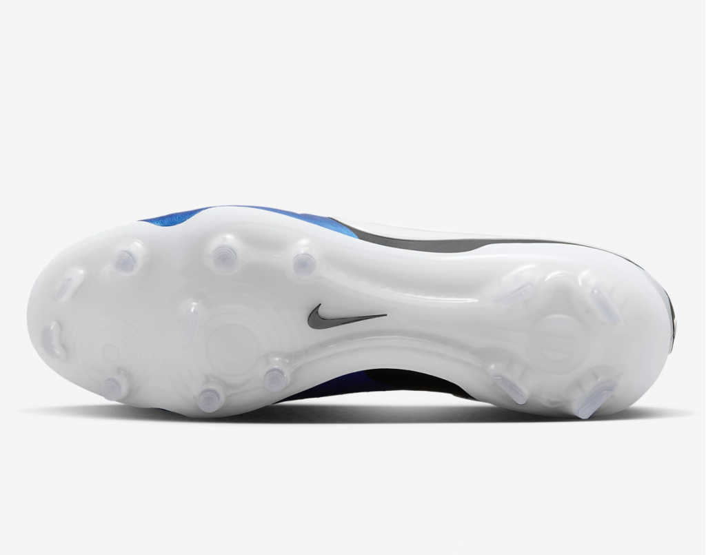 Бутсы профессиональные Nike Tiempo Legend 10 Elite FG