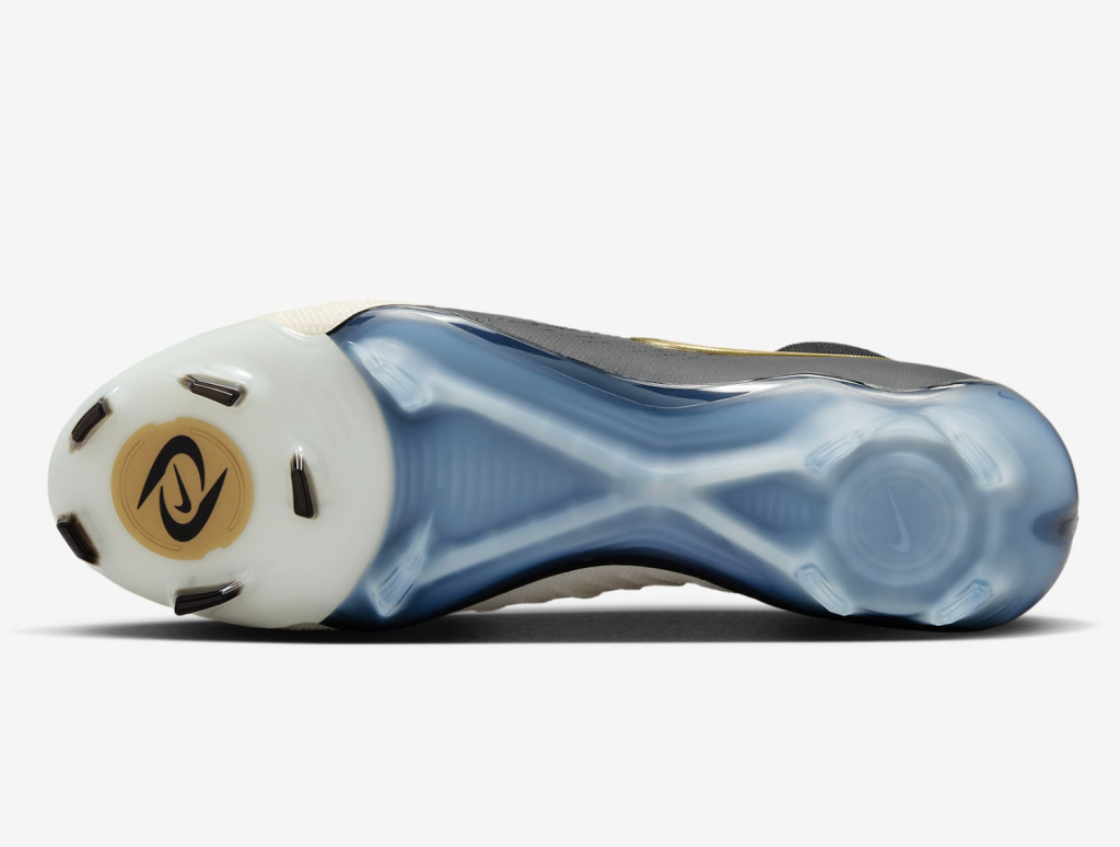 Бутсы профессиональные Nike Phantom Luna II Elite FG
