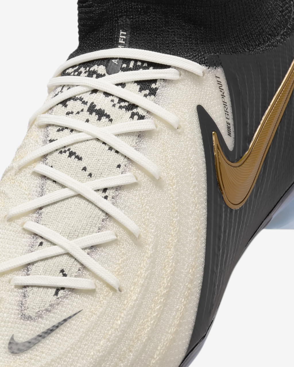 Бутсы профессиональные Nike Phantom Luna II Elite FG