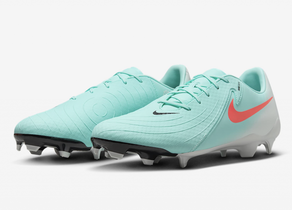 Бутсы Nike Phantom GX II Academy FG