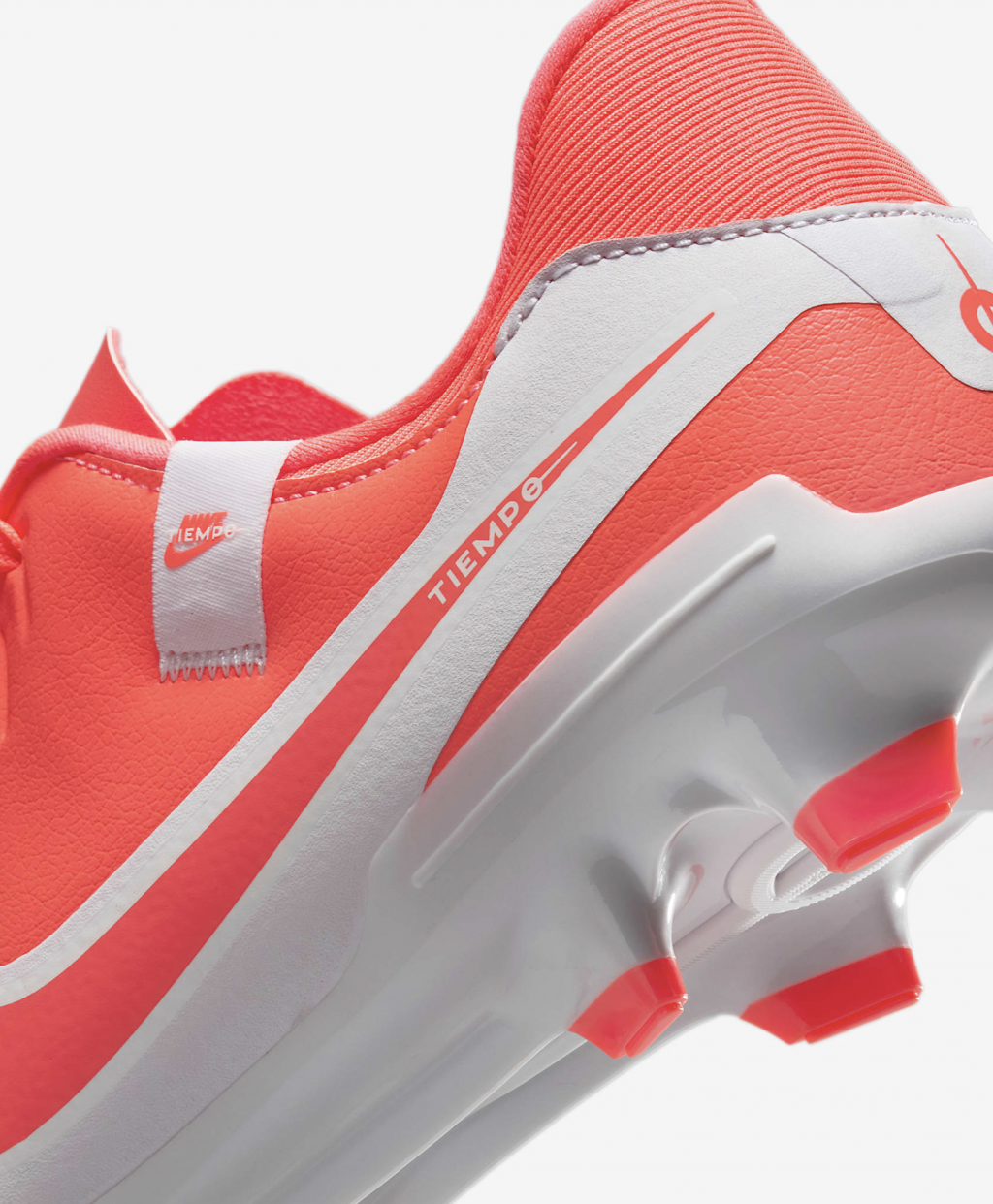 Бутсы Nike Tiempo Legend 10 Academy FG