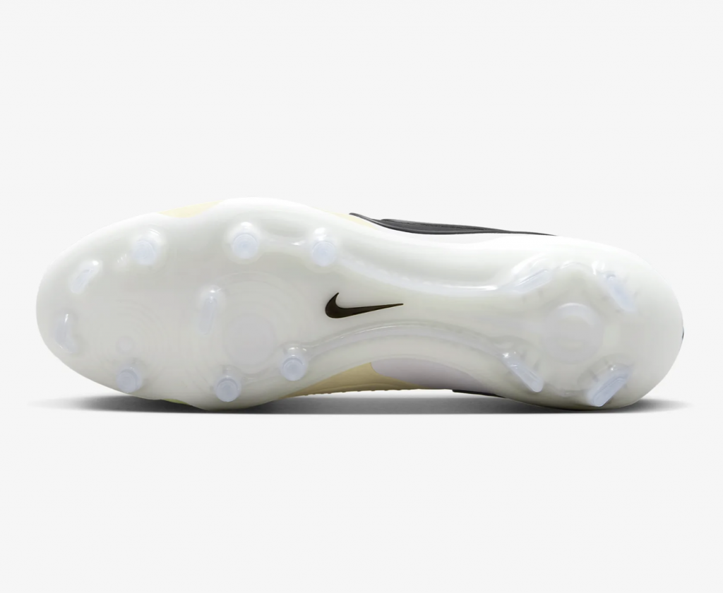 Бутсы профессиональные Nike Tiempo Legend 10 Elite FG
