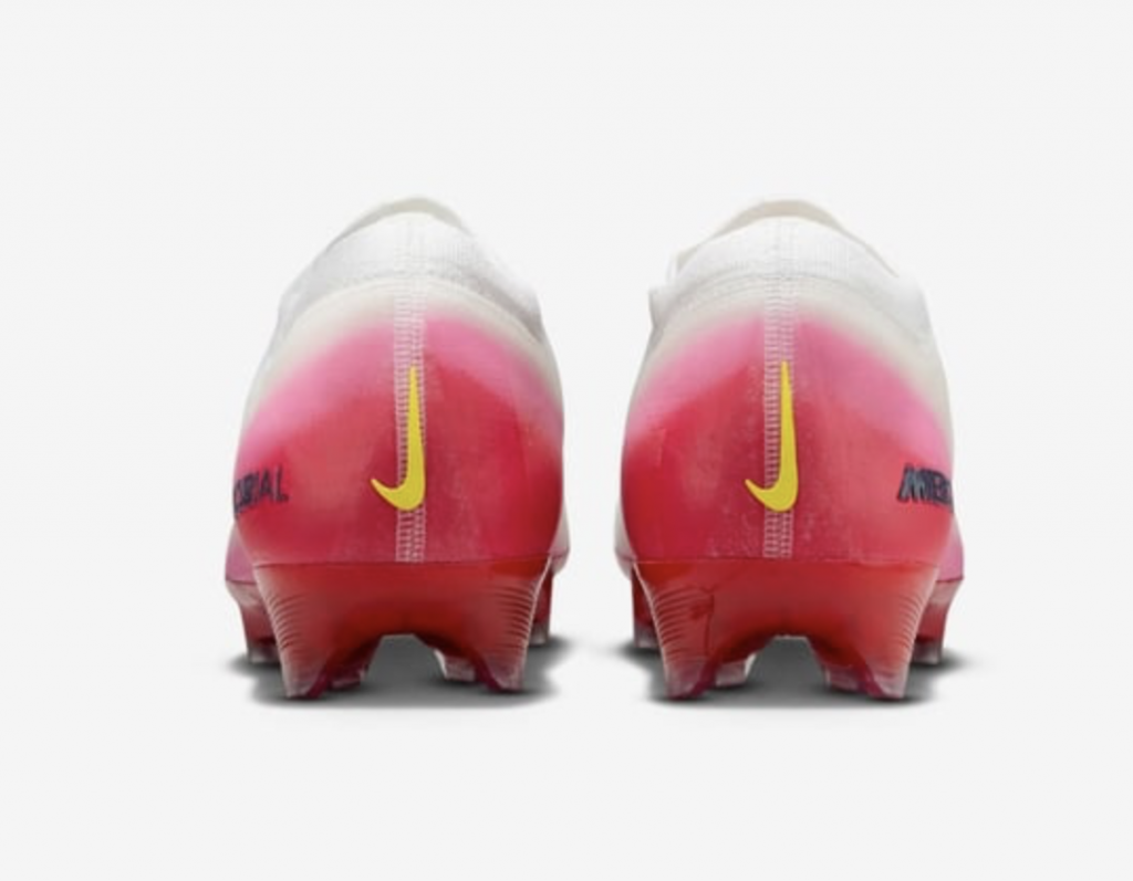 Бутсы профессиональные Nike Mercurial Vapor 16 Elite FG