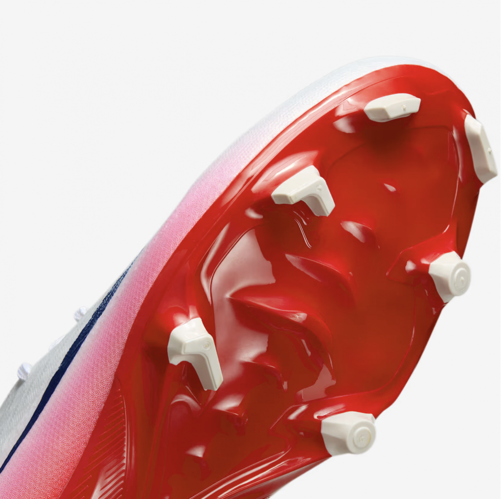 Бутсы Nike Mercurial Vapor 16 Academy LV8 FG
