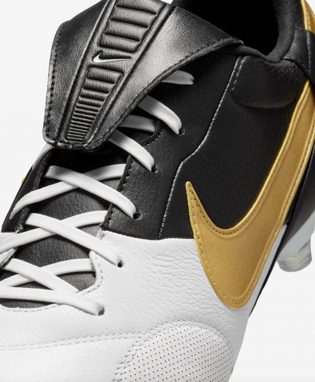 Бутсы профессиональные Nike Premier 3 FG