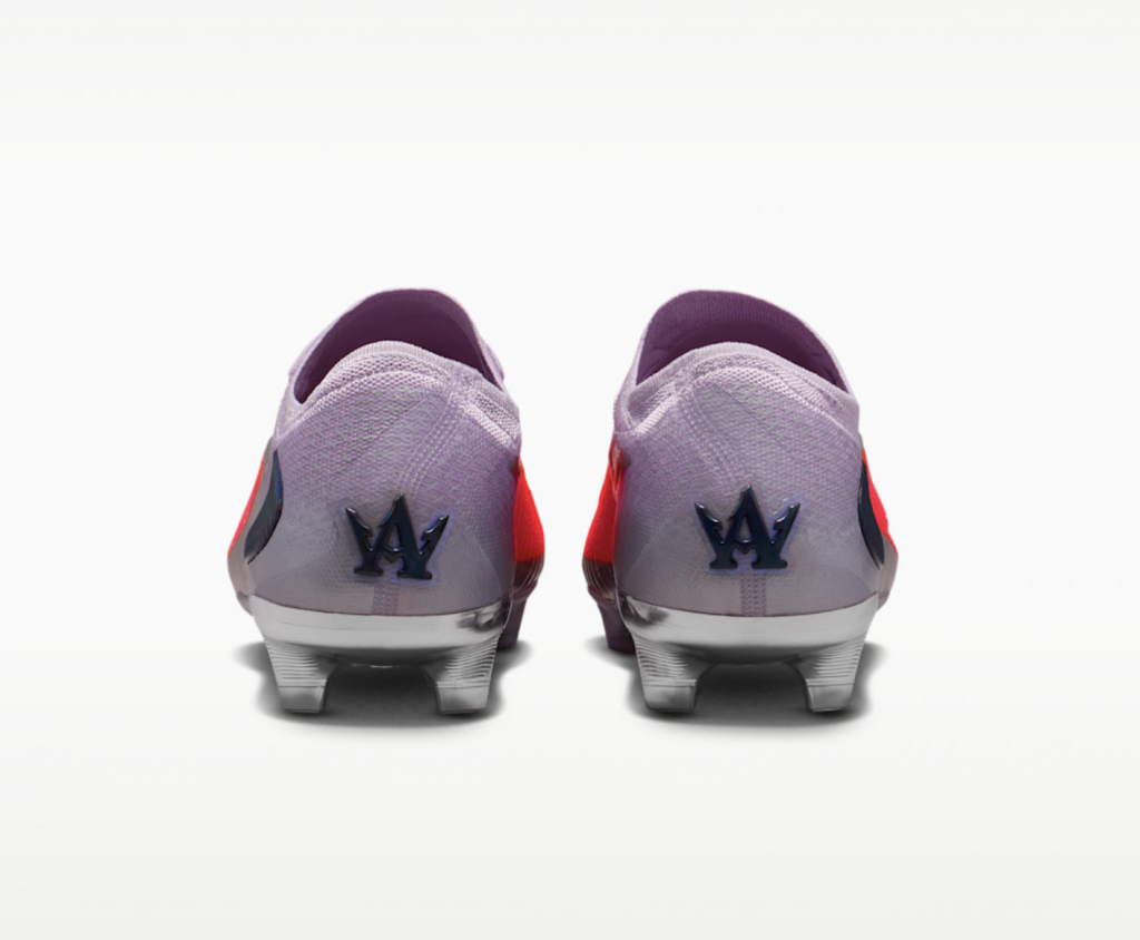 Бутсы профессиональные Nike Phantom 6 Low Elite 'Alexia Putellas' FG