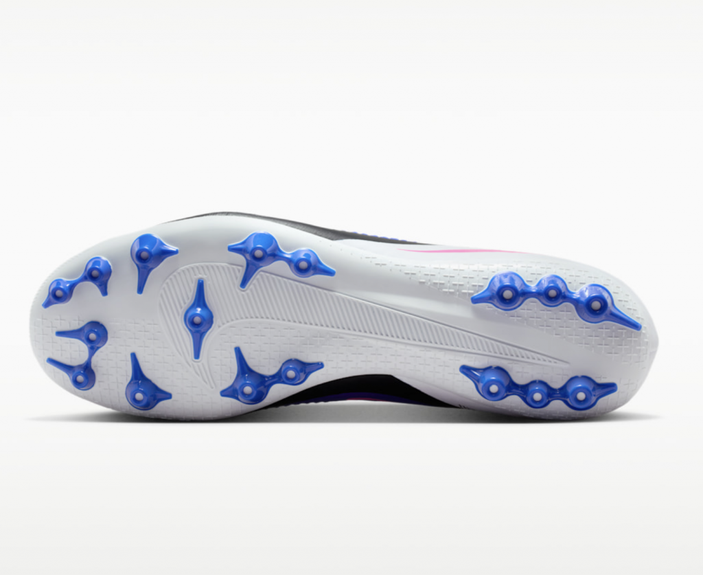 Бутсы Nike Phantom 6 Low Academy AG