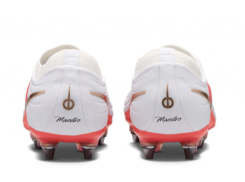 Бутсы профессиональные Nike Tiempo Maestro Elite SG-Pro