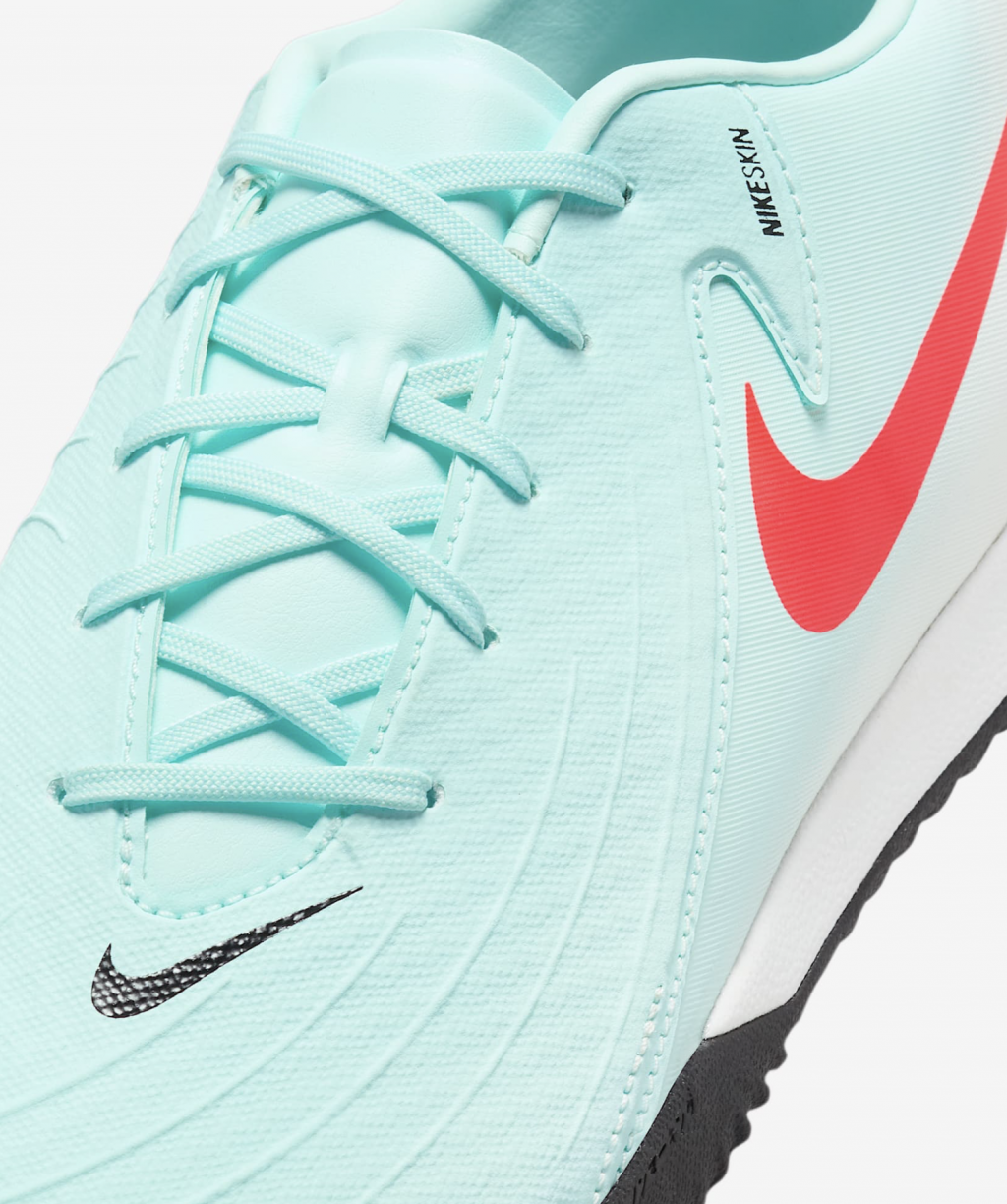 Футзалки Nike Phantom GX II Academy Indoor