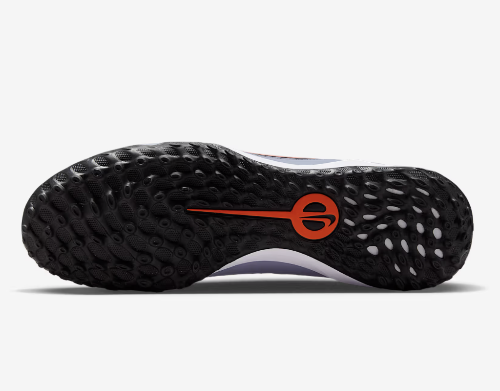 Шиповки профессиональные Nike Tiempo Legend 10 Pro TF