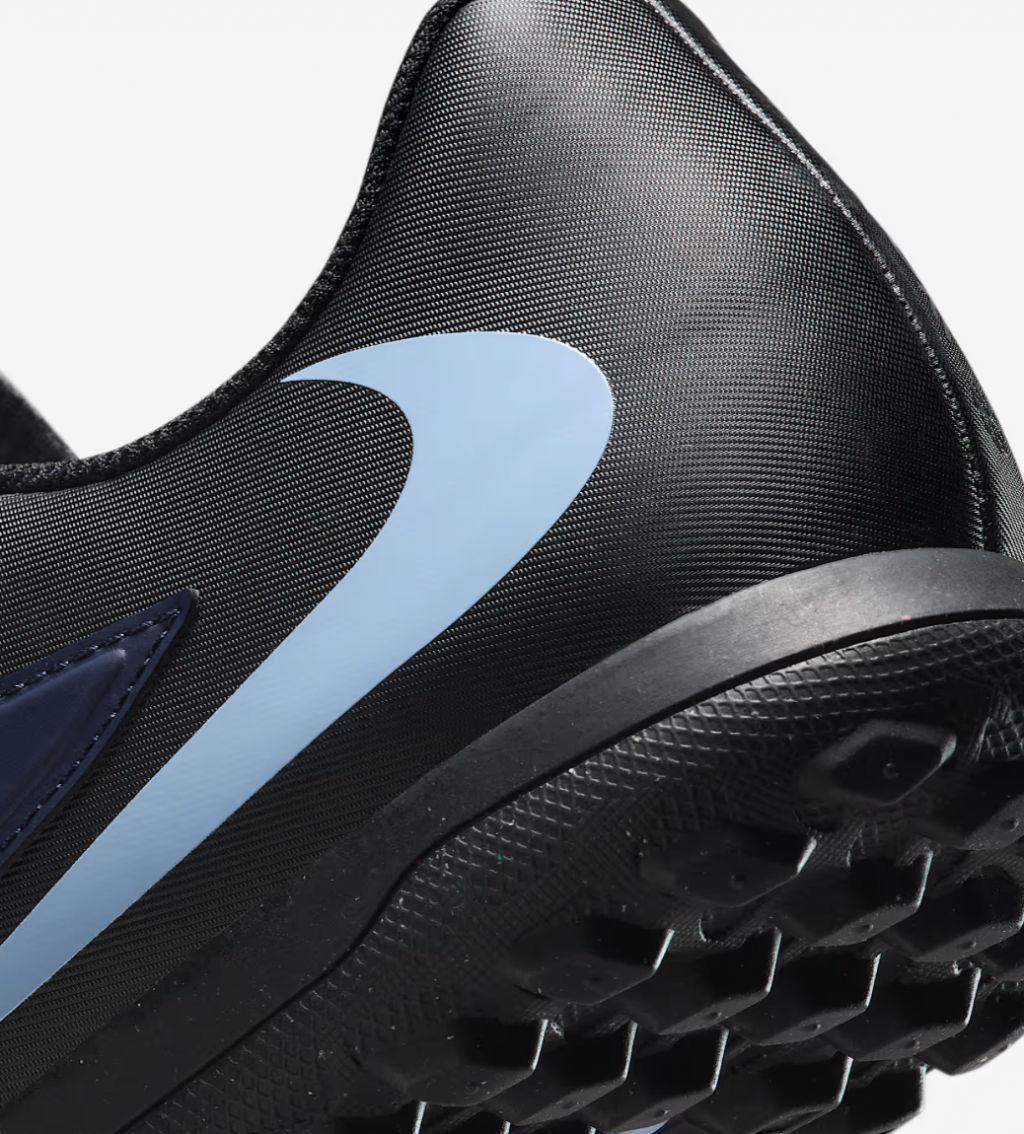 Шиповки Nike Phantom 6 Low Club TF