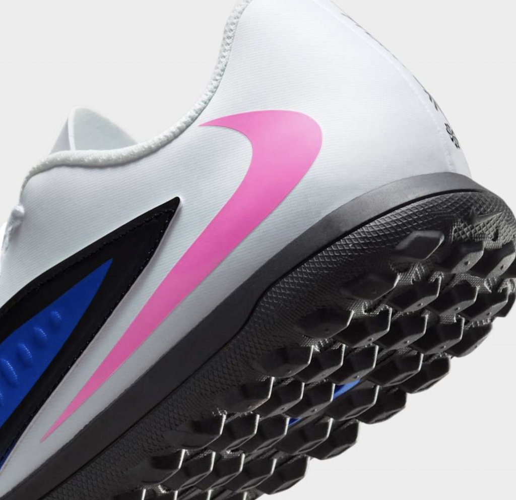 Шиповки Nike Phantom 6 Low Club TF