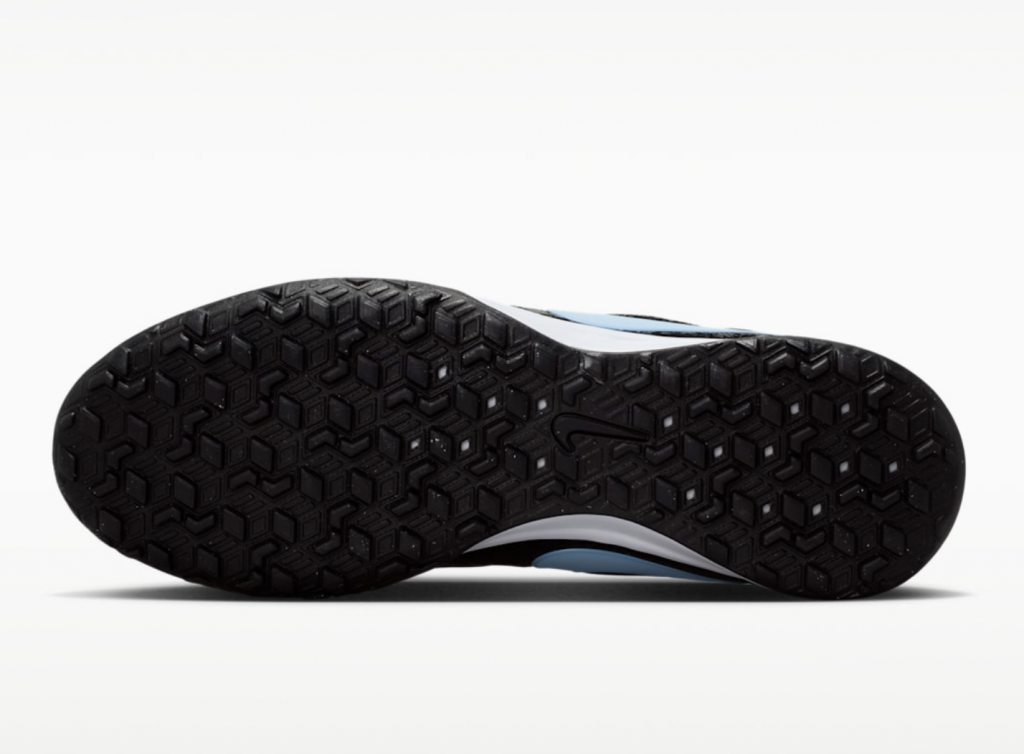 Шиповки Nike Tiempo Maestro Academy TF