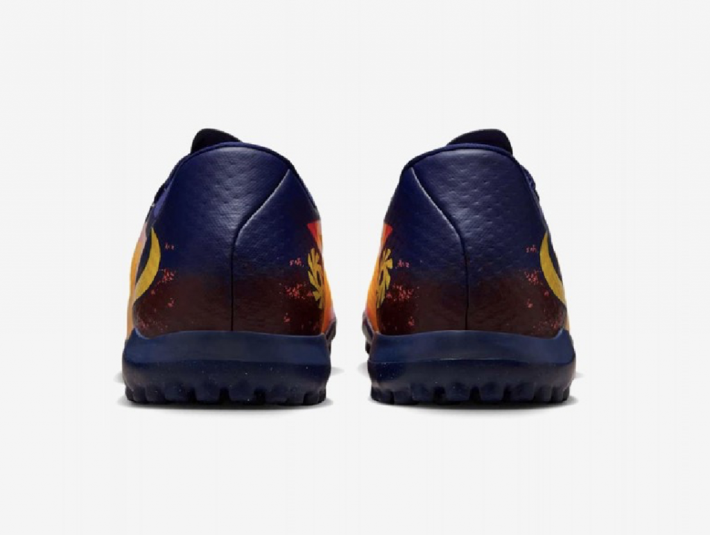 Шиповки Nike Phantom 6 Low Academy Erling Haaland TF