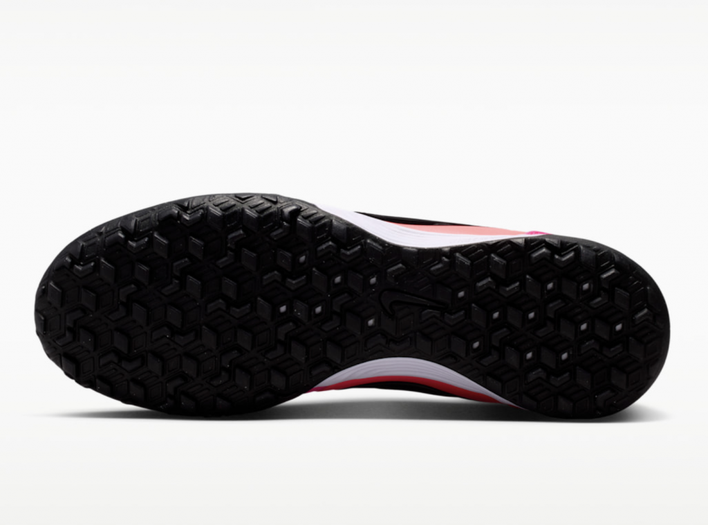 Шиповки профессиональные Nike Tiempo Ligera Pro TF