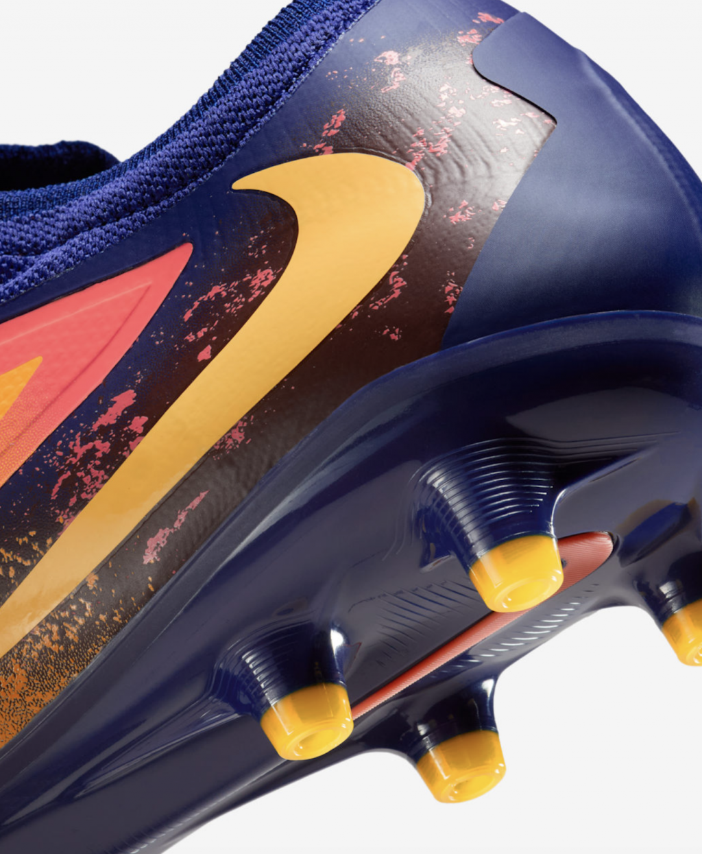 Бутсы полупрофессиональные Nike Phantom 6 Low EH Pro AG