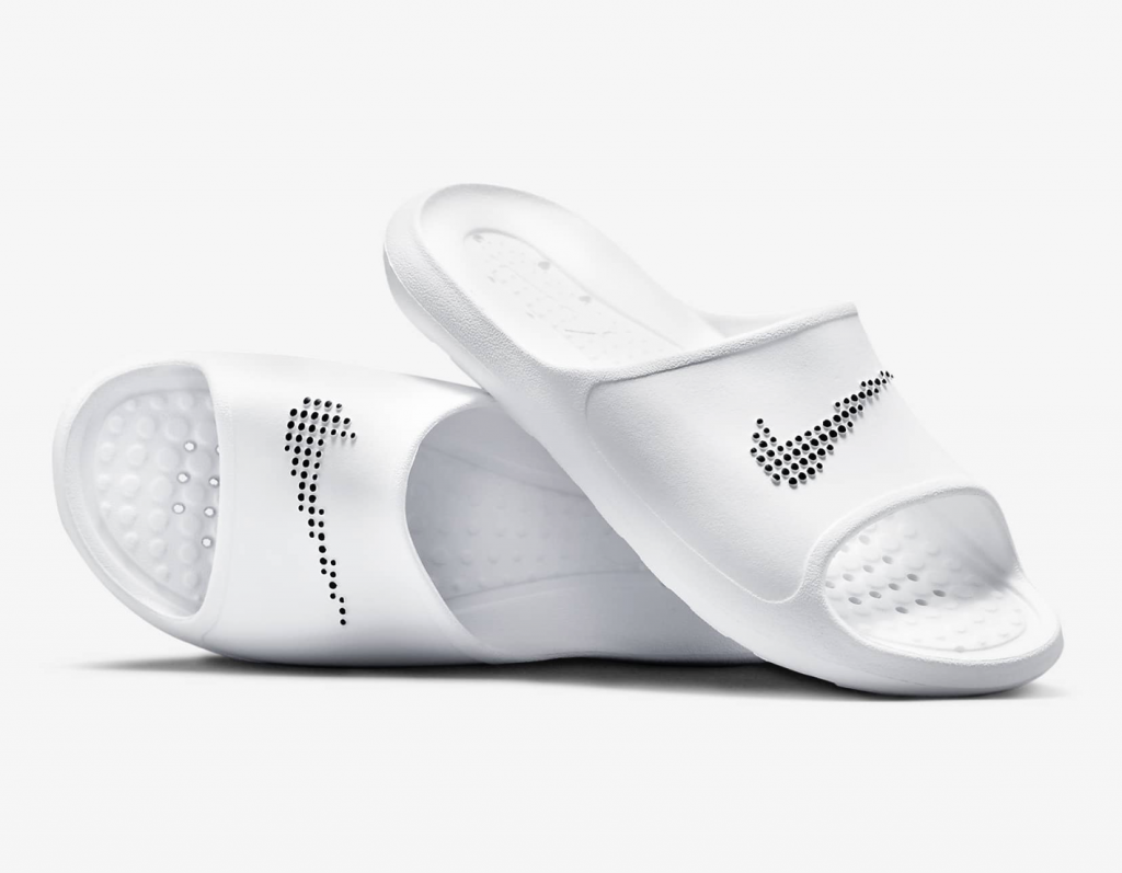 Сланцы Nike Victori One Slide