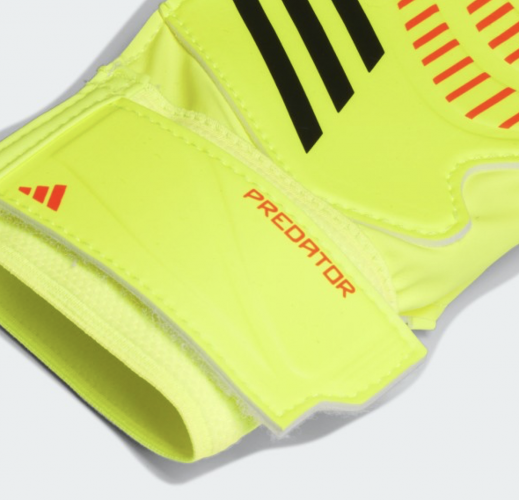 Перчатки вратарские Adidas Predator Training JR GK Gloves