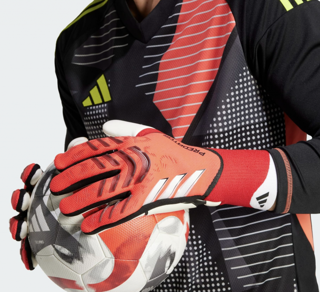 Перчатки вратарские профессиональные Adidas Predator Pro GK Gloves