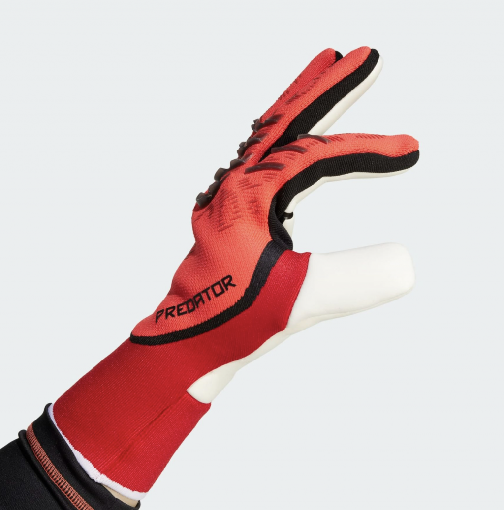 Перчатки вратарские профессиональные Adidas Predator Pro GK Gloves