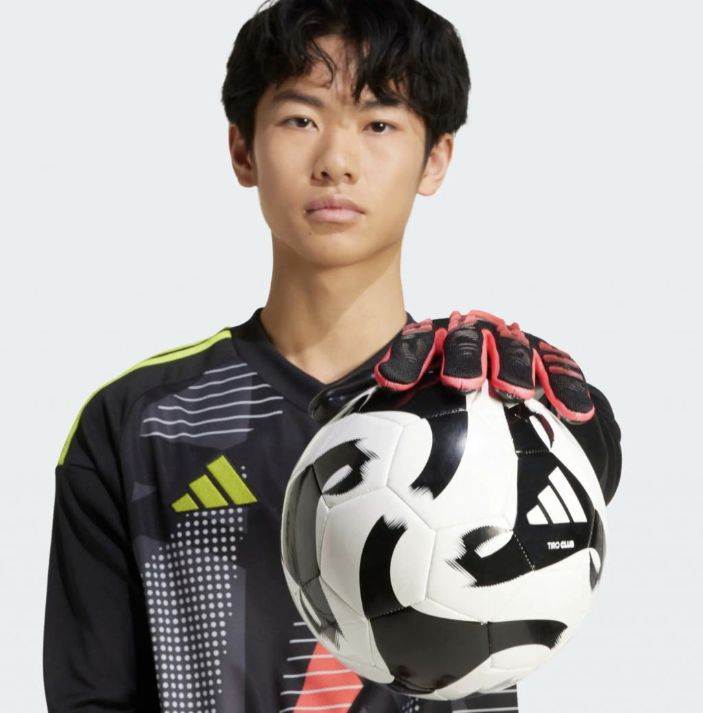 Перчатки вратарские профессиональные Adidas Predator Pro GK Gloves