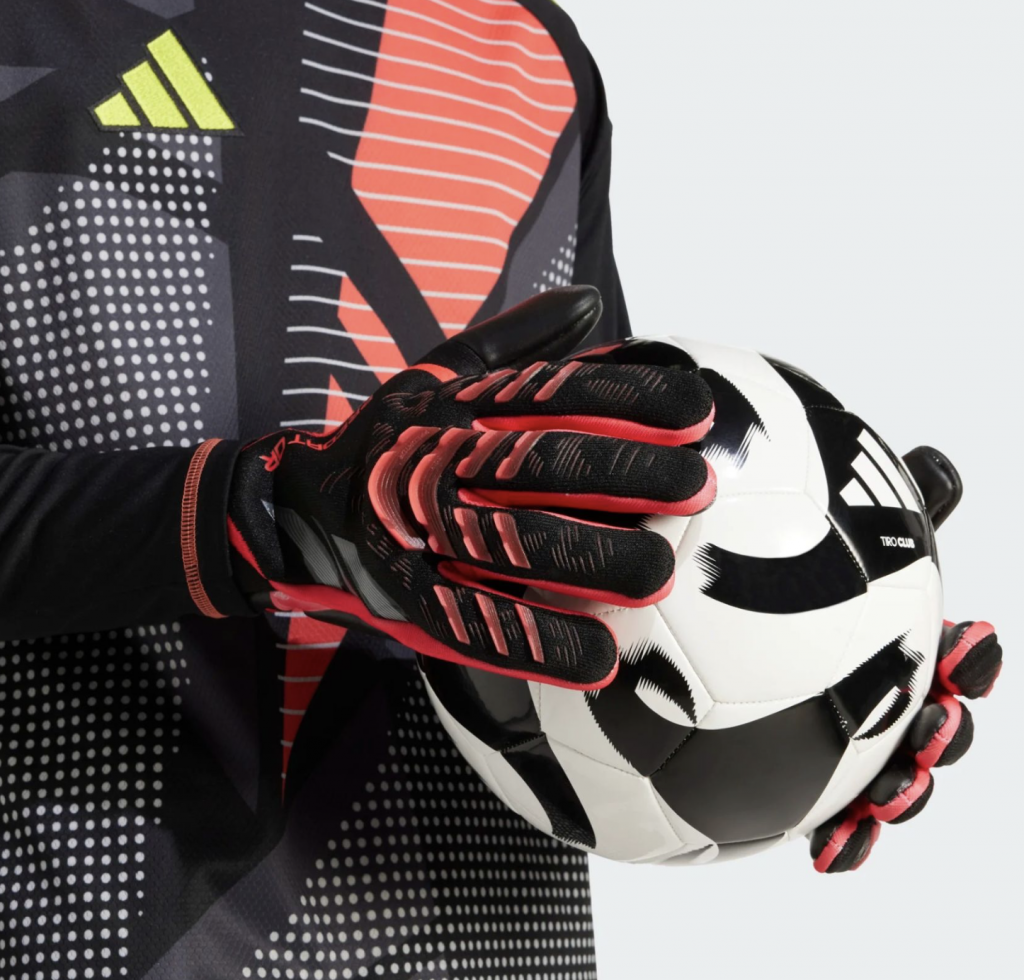 Перчатки вратарские профессиональные Adidas Predator Pro GK Gloves